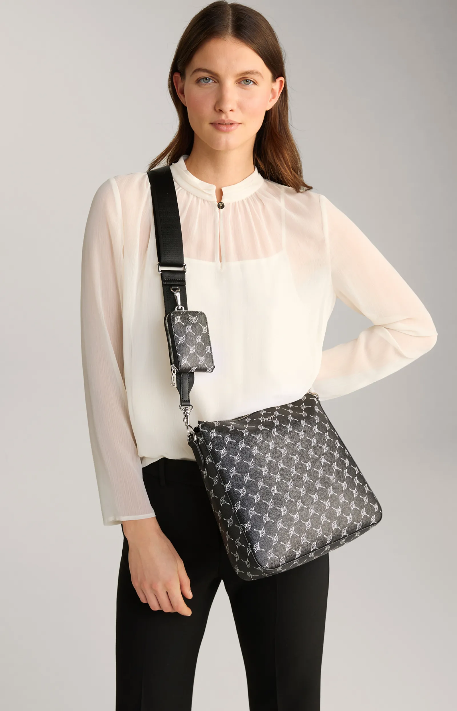 JOOP! Taschen*Schultertasche Cortina Jasmina in
