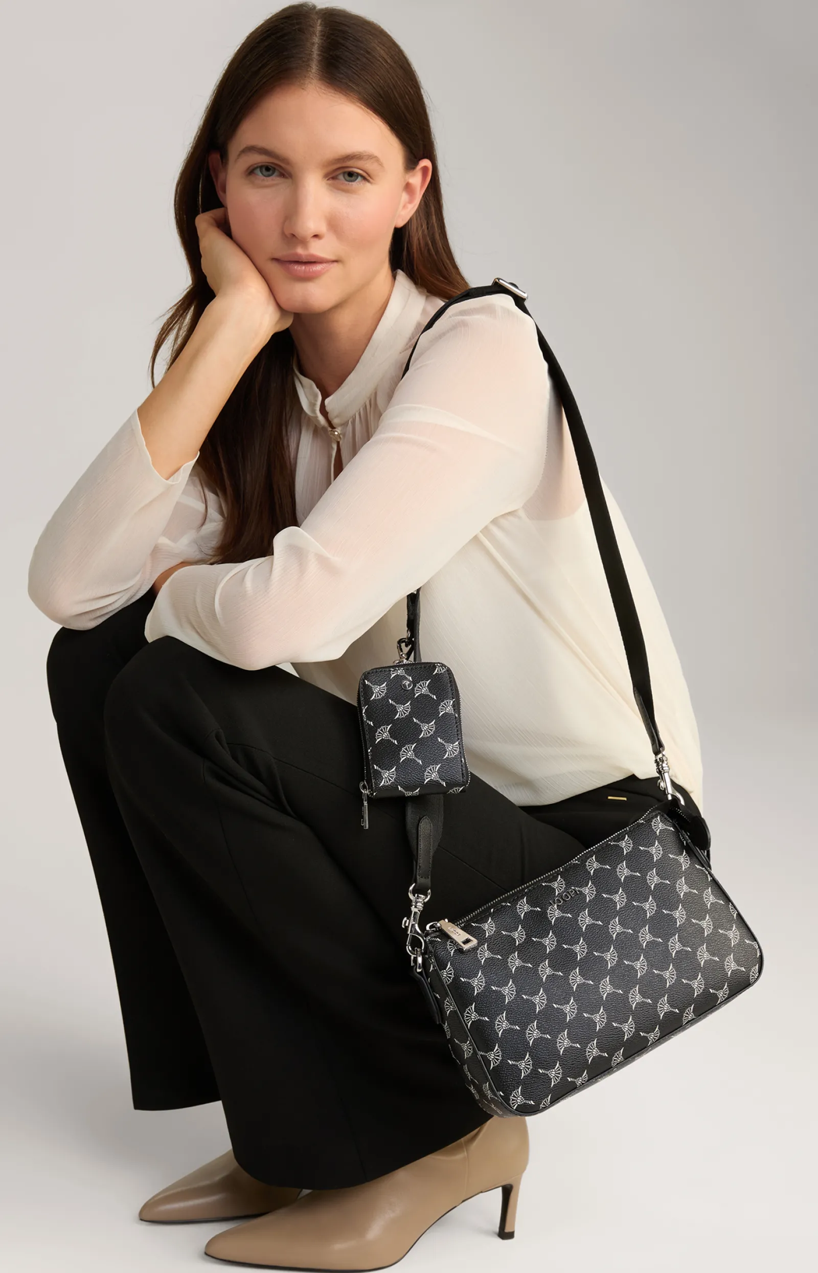 JOOP! Taschen*Schultertasche Cortina Jasmina in